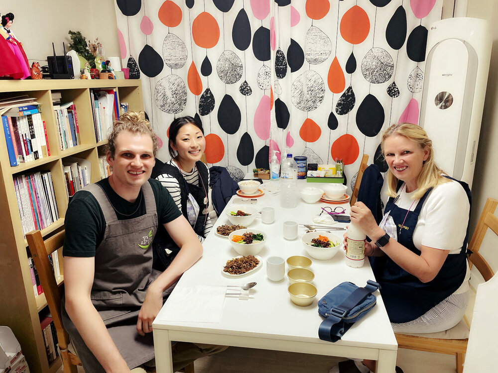 Kelas Memasak Asli Korea dan Tur Pasar Mangwon - Photo 1 of 5